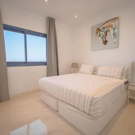 Atlantico Plaza 6a - 2 Beds - 2 Baths * Puerto del Carmen (Lanzarote)
